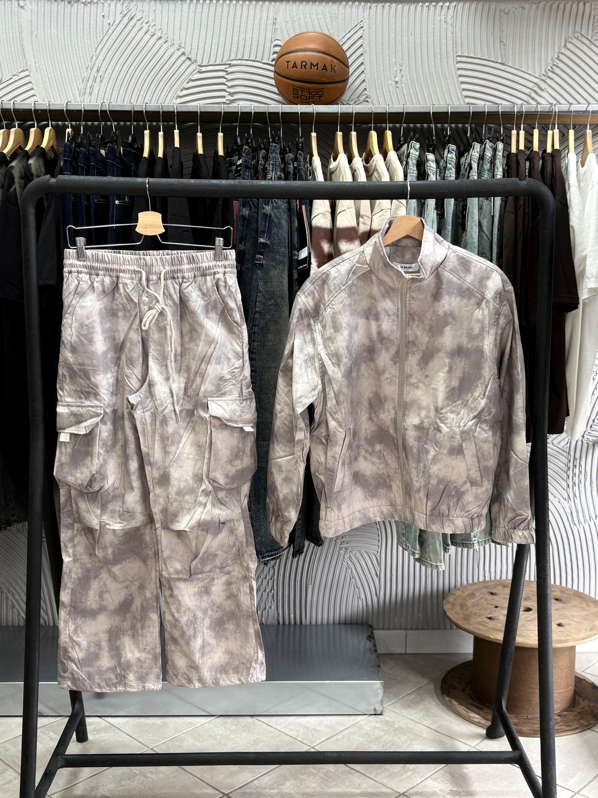 Tuta completa Aw Brand